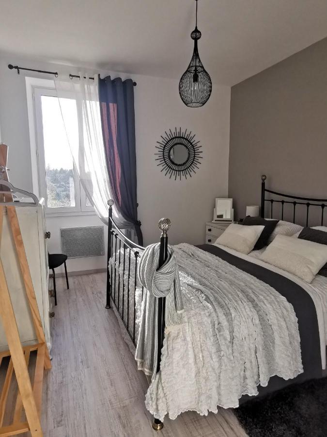 'Quelle Belle Vue' Chambre D'Hote Confolens Bagian luar foto